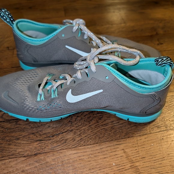 Nike Free 5.0 Lightweight Gym & Walking Shoes – Women’s 7.5 - Picture 2 of 9